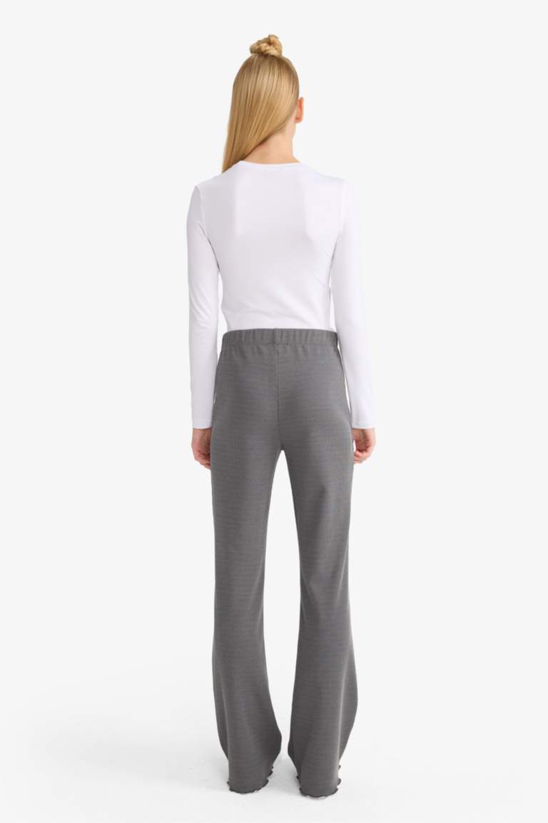 Pantalon patte d'éléphant gris basique Coupe évasée