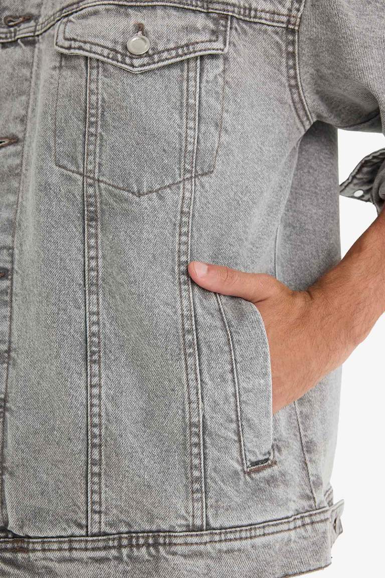 Джинсовая куртка свободного кроя oversize