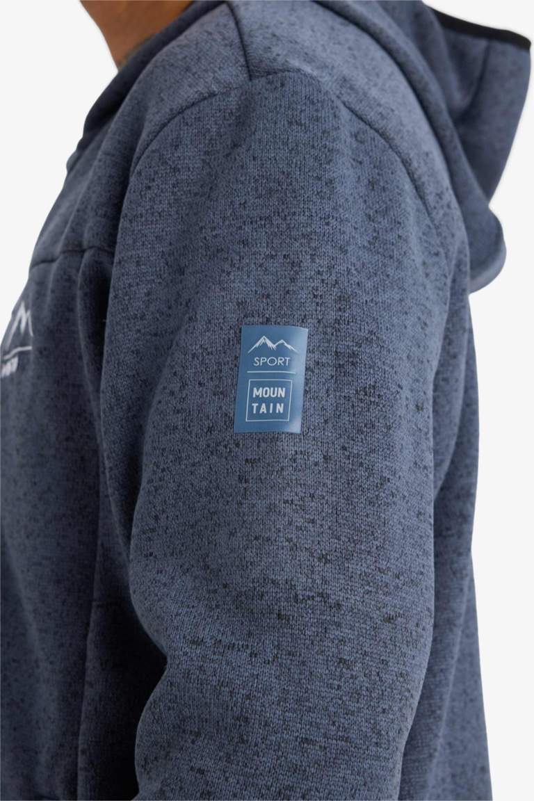 DeFactoFit Standart Fit Kapüşonlu İçi Yumuşak Tüylü Fermuarli Polar Hırka