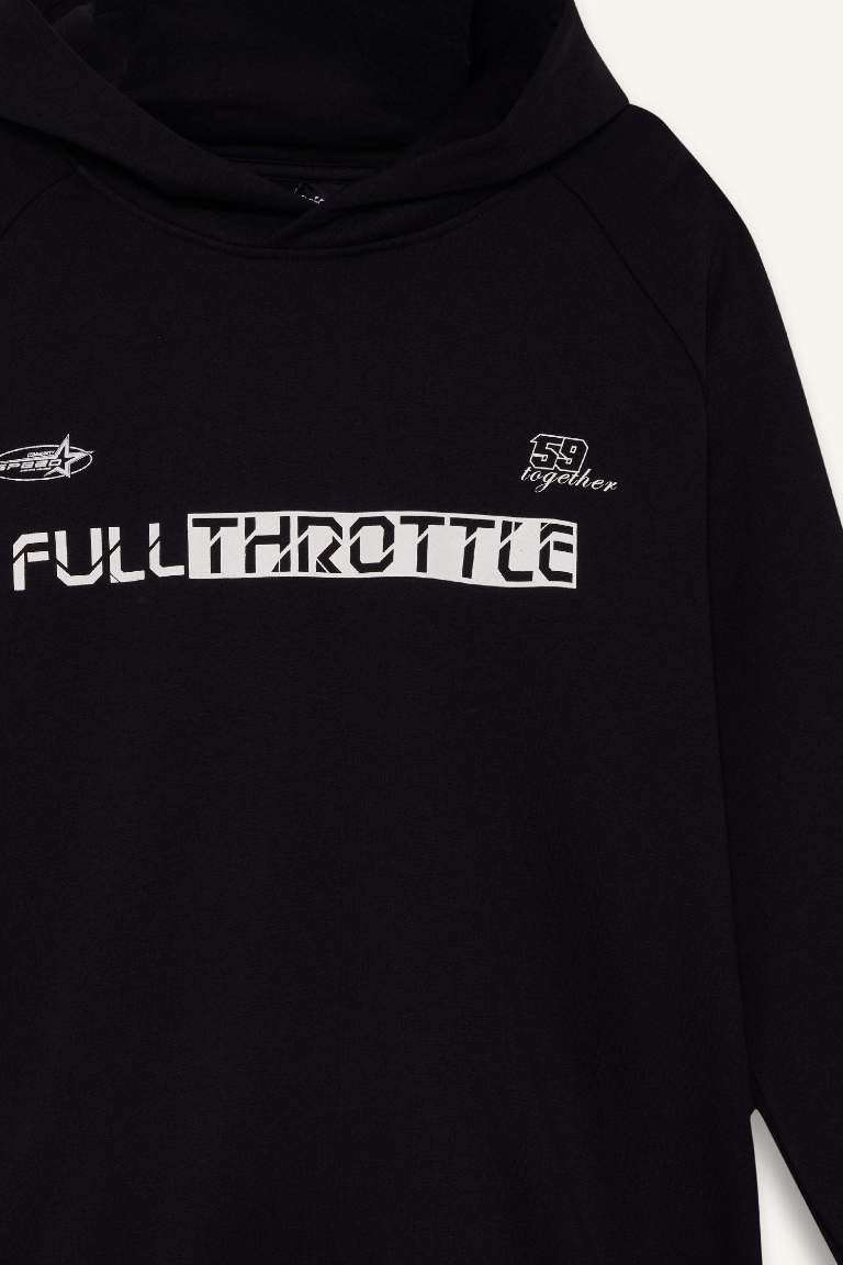 Boxy Fit Long Sleeve Hooded Sweatshirt