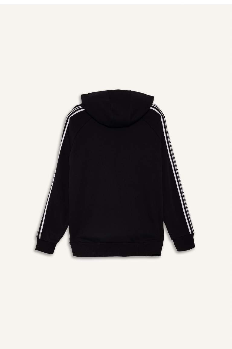 Boxy Fit Long Sleeve Hooded Sweatshirt