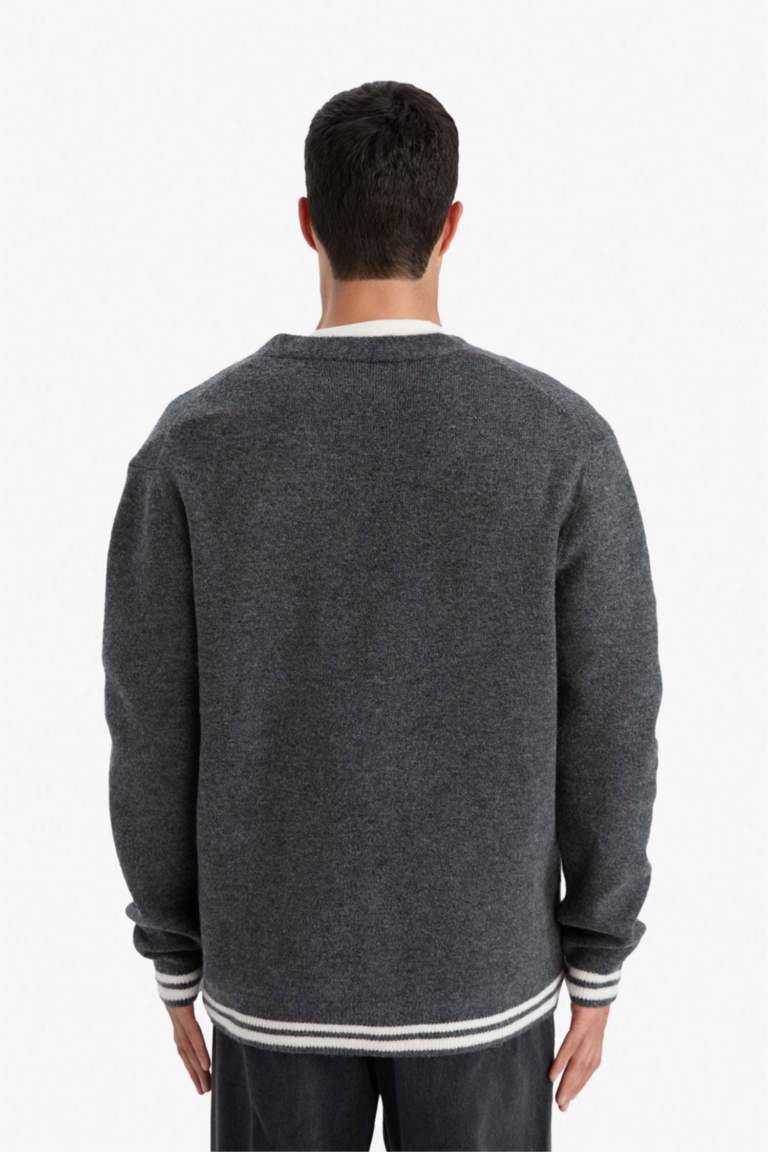 Relax Fit V-Neck Knitwear Cardigan