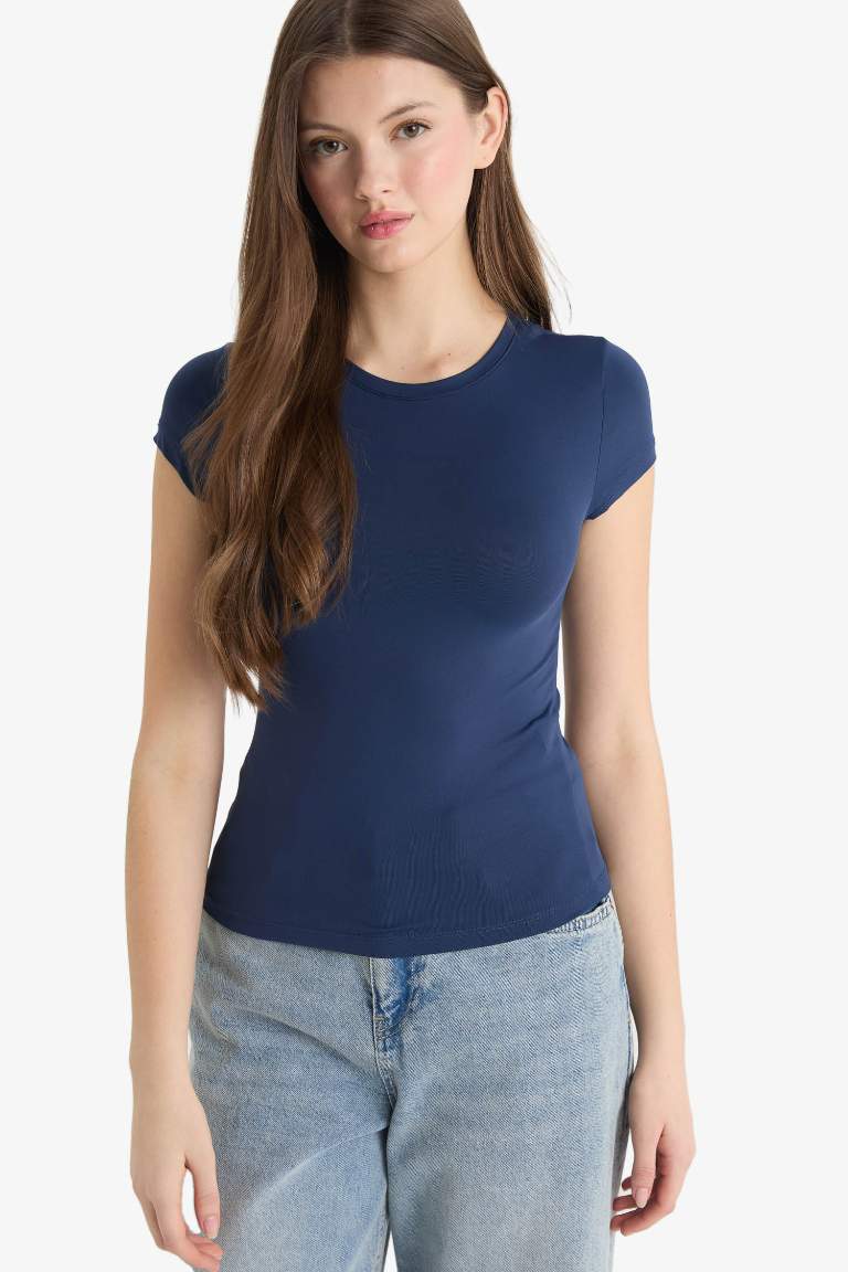 Fitted Bisiklet Yaka Basic Düz Kısa Kollu Tişört