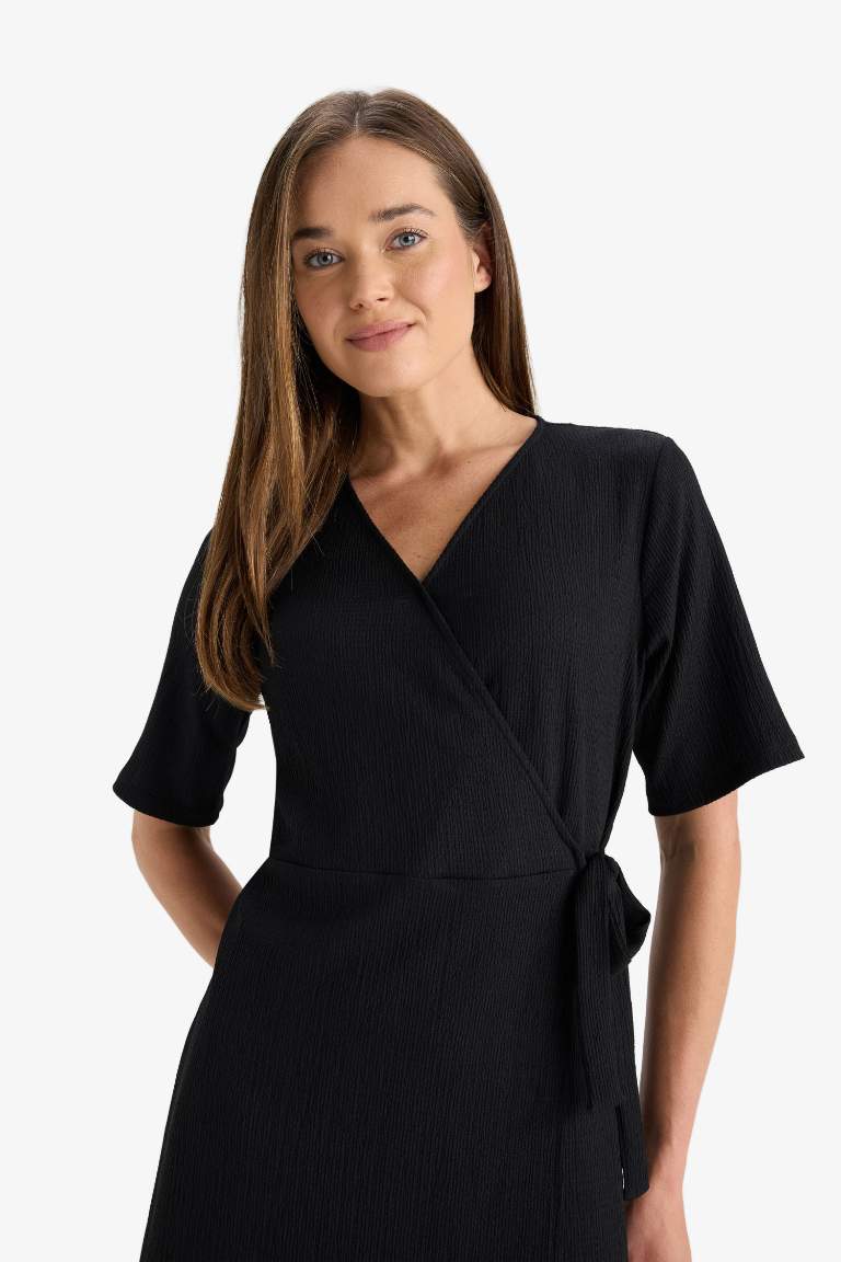 Regular Fit V Yaka Kruvaze Kapama Kısa Kollu Midi Siyah Yazlık Elbise