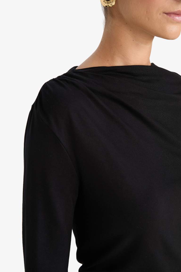 Slim Fit Dar Kesim Bisiklet Yaka Uzun Kollu Tişört