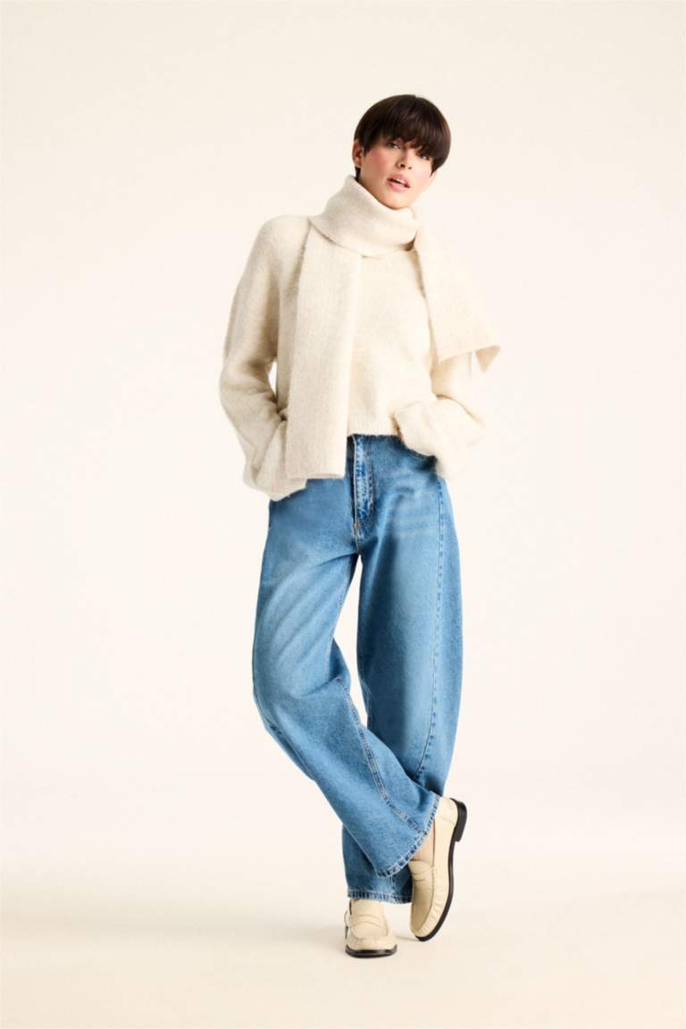 V-Neck Soft Textured Seamless Knit Pullover