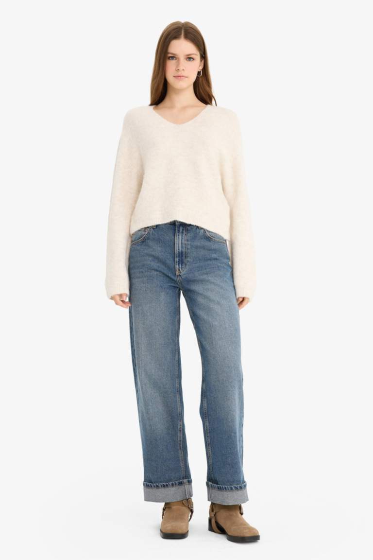 V-Neck Soft Textured Seamless Knit Pullover