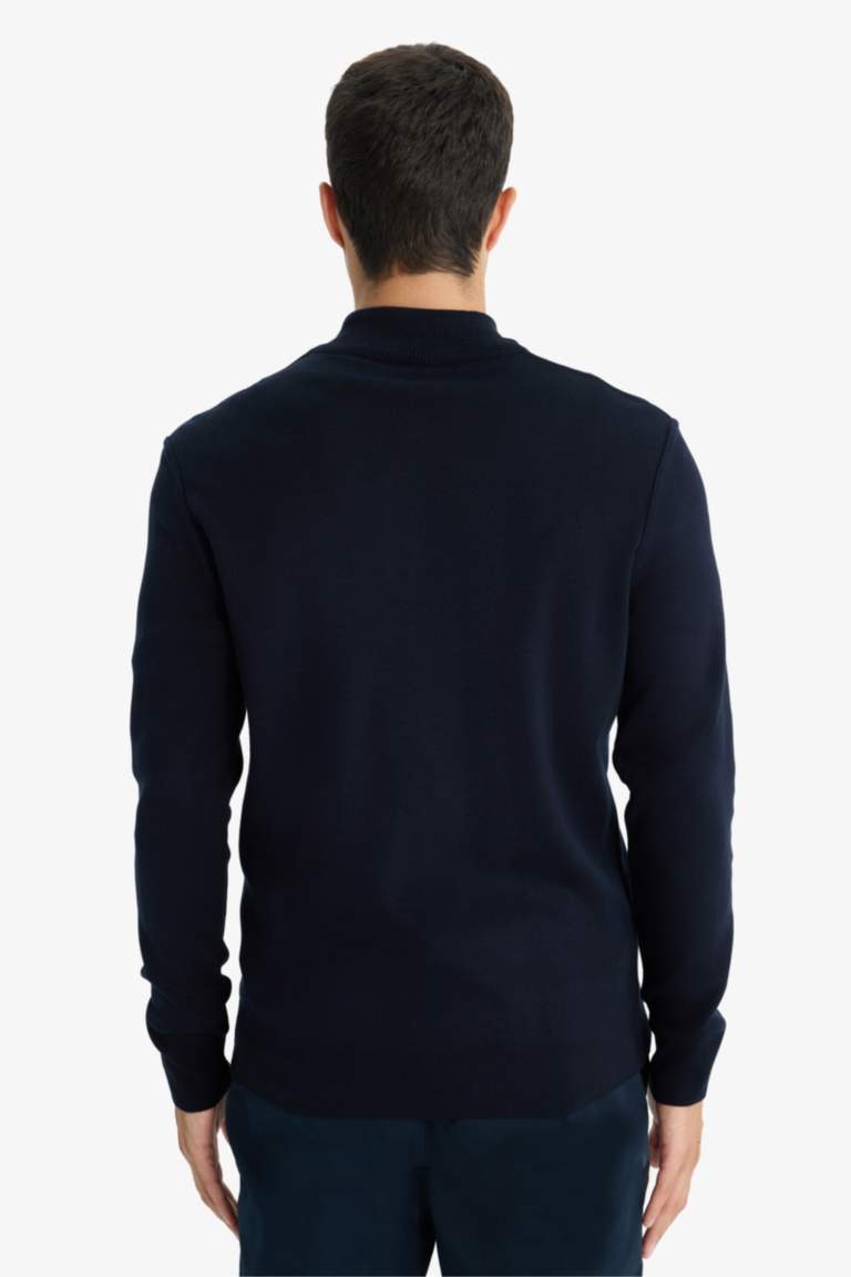 Standard Fit Zipper Knitwear Pullover