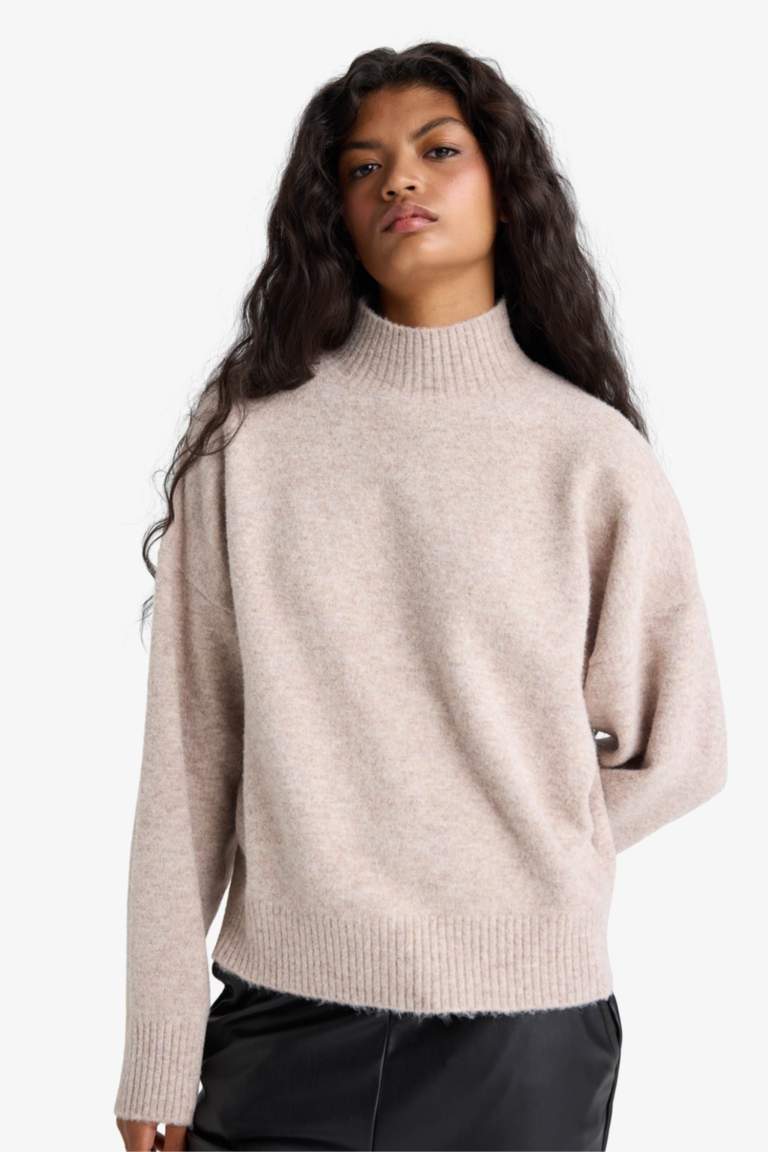 Relax Fit Полуворотник вязаный свитер