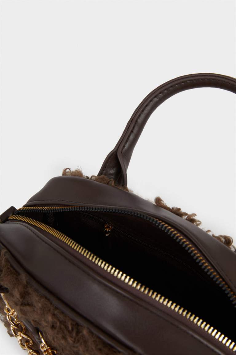 Kadın Pelüş Detaylı Suni Deri Çapraz Çanta