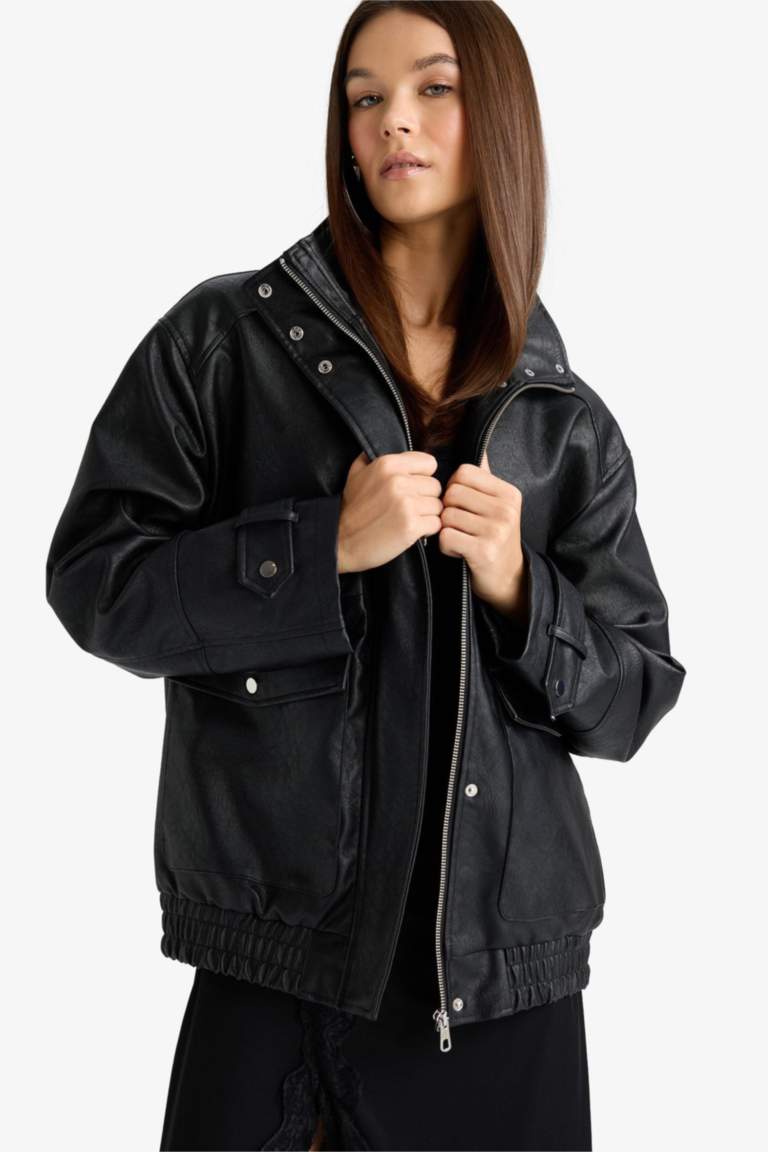 جاكيت جلد صناعي داد فيت بسحاب من Afra x DeFacto