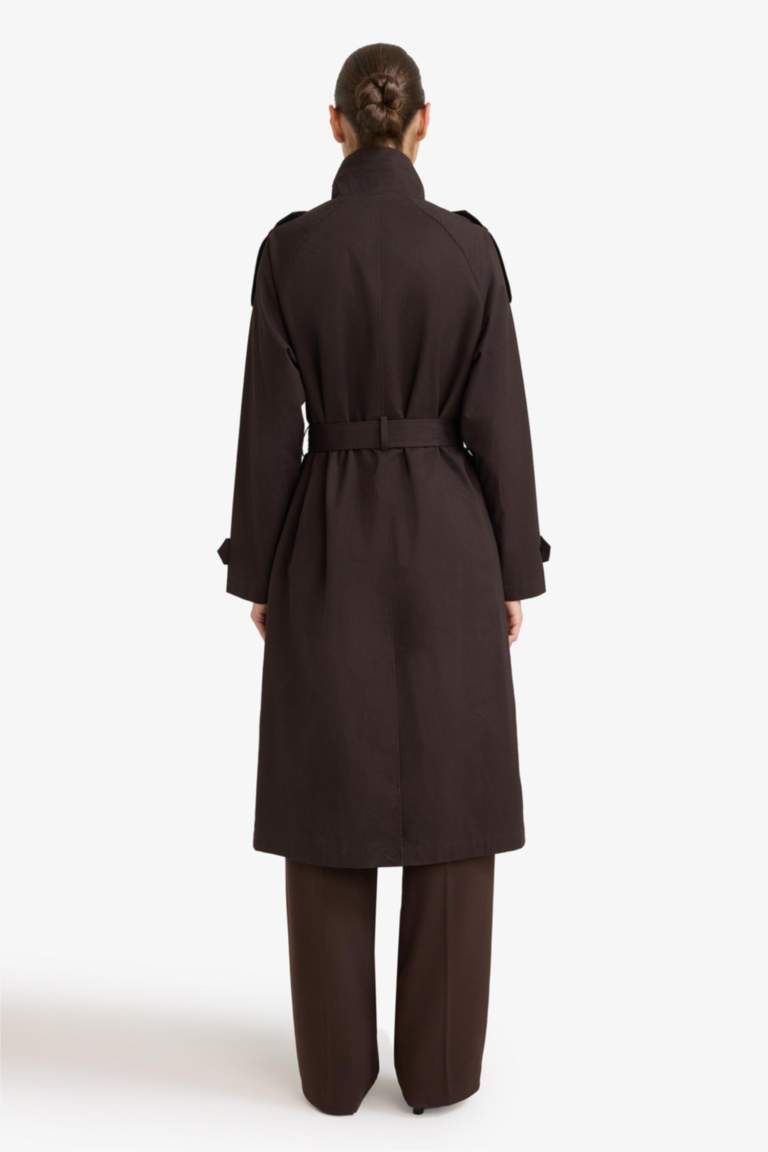 معطف ترانش كوت قطن قصة عادية