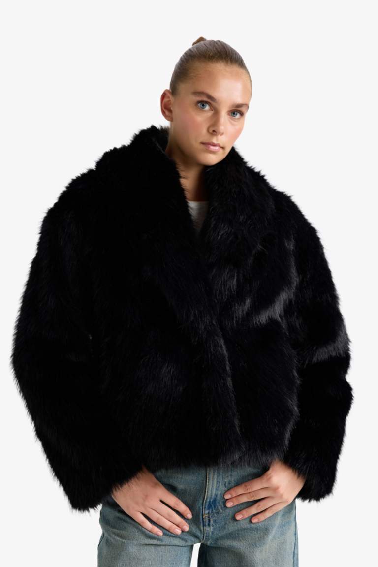 Regular Fit Kısa Suni Kürk