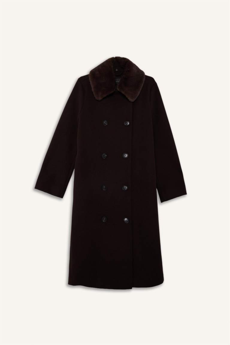 Afra x DeFacto Çıkarılabilir Suni Kürk Yaka Regular Fit Düğmeli Cepli Uzun Kaşe Kaban