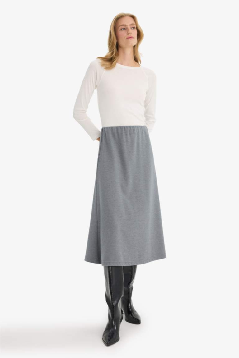 تنورة مضلع قصة A بخصر عادي