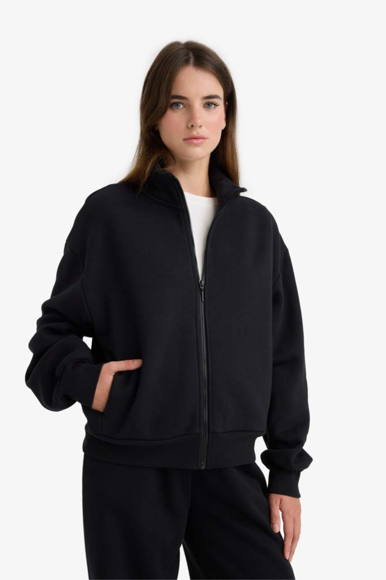 سترة أوفر سايز بياقة عالية