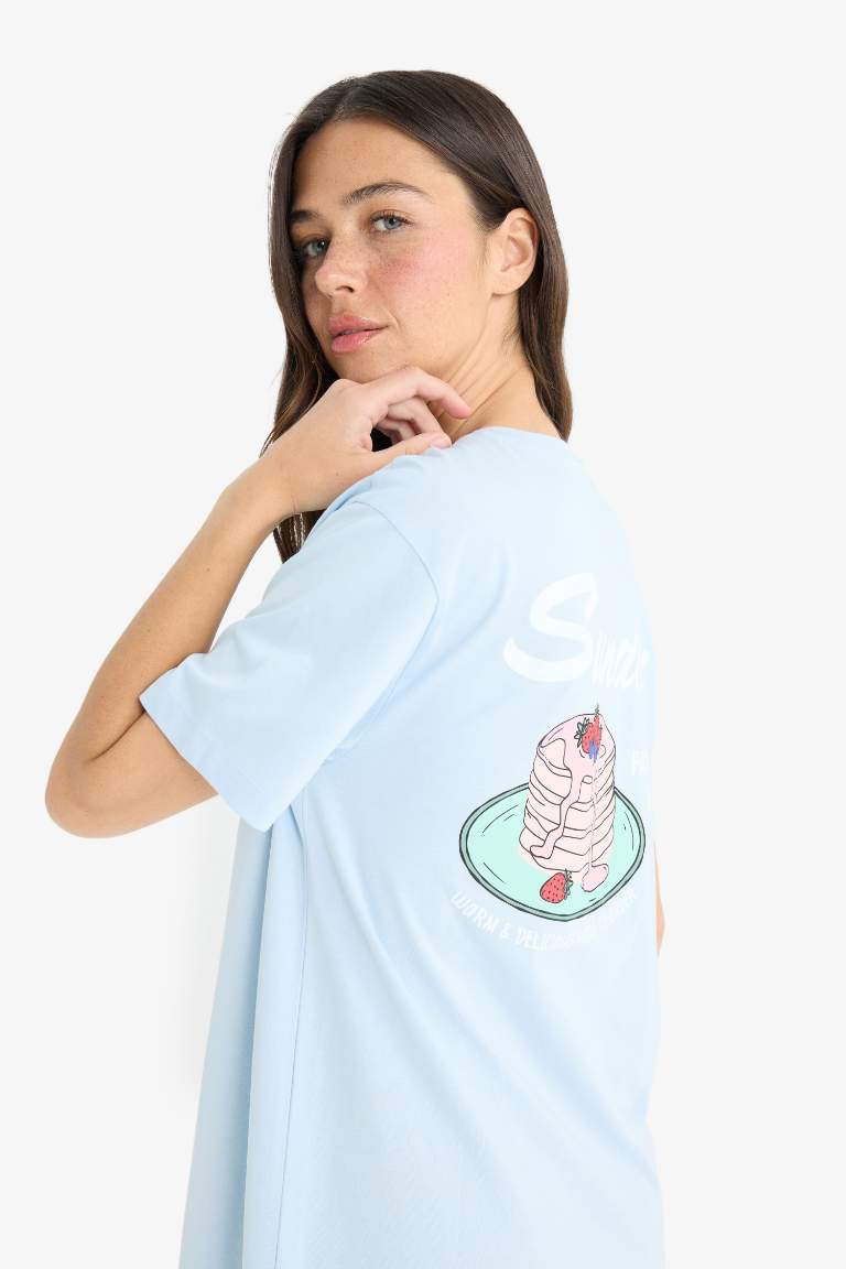 Regular Fit Bisiklet Yaka Sırt Baskılı Kısa Kollu Gecelik-Fall in Lov