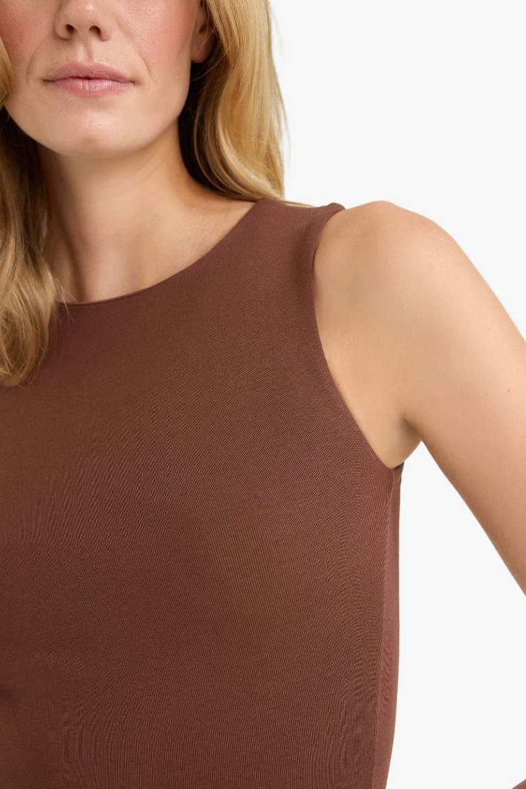 Slim Fit Dar Kesim Bisiklet Yaka Ribana Atlet