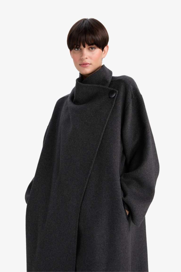 Regular Fit Düğmeli Uzun Kaşe Kaban