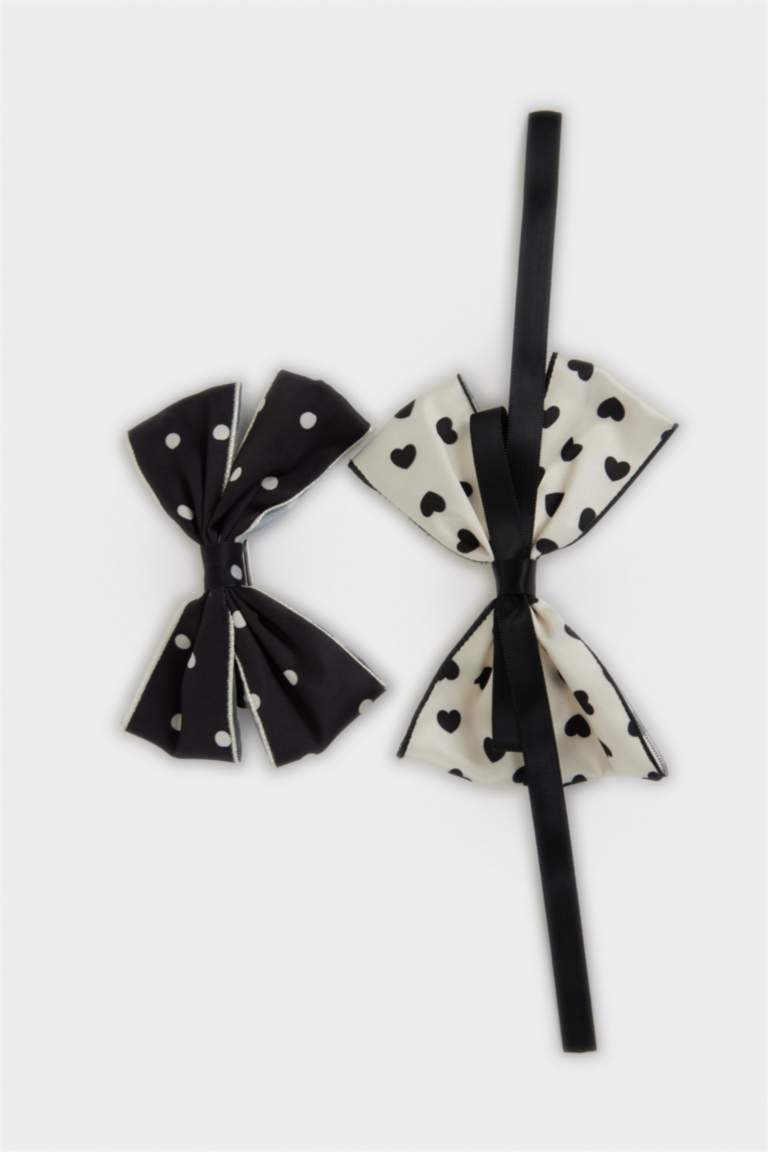 طقم بناتي توكة على شكل قلب - قطعتين