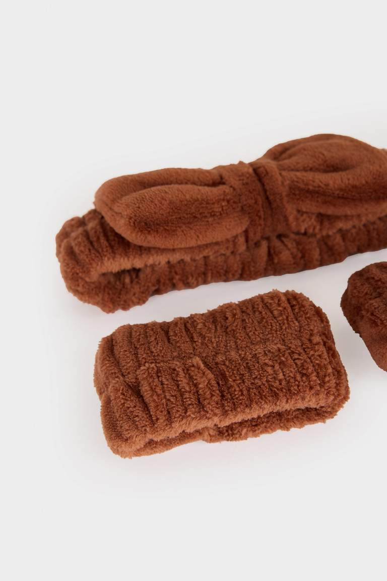 Woman Facial care 2 Piece Kit Hair Headband Absorbent Wristbands