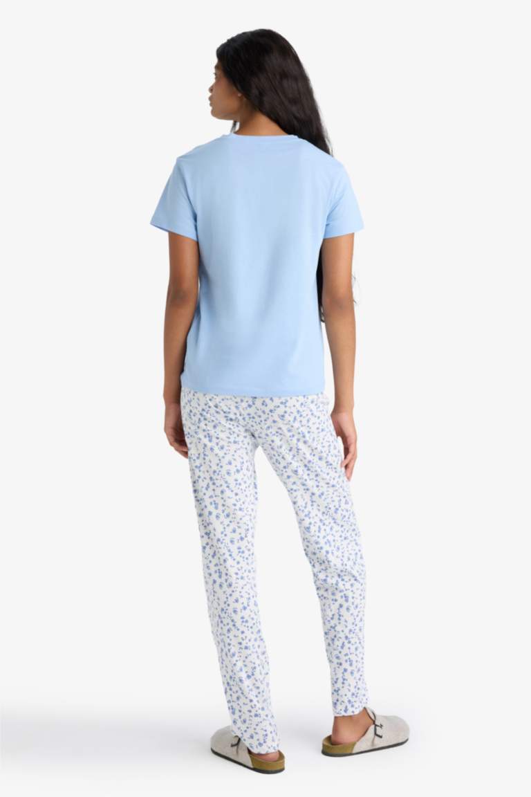 Ensemble Pyjama T-shirt et Pantalon à motifs de Fall in Love