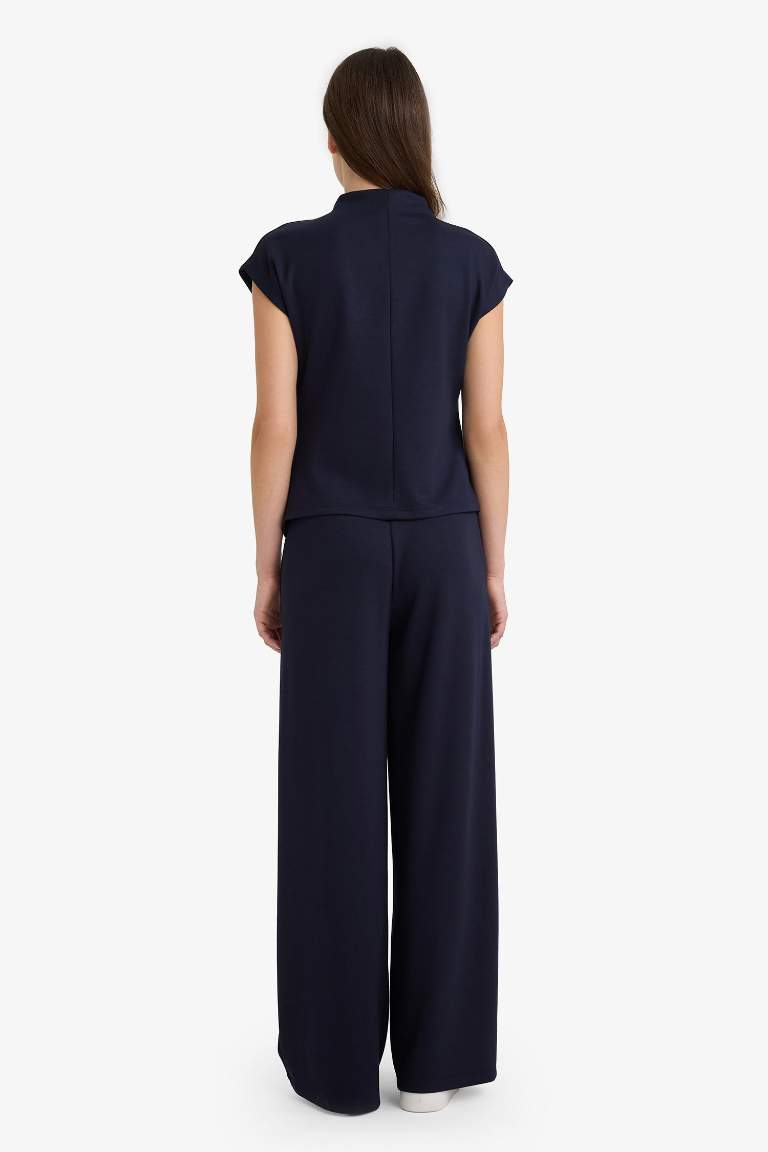 Slim Fit Dar Kesim Yarım Balıkçı Yaka Pike Kolsuz Bluz