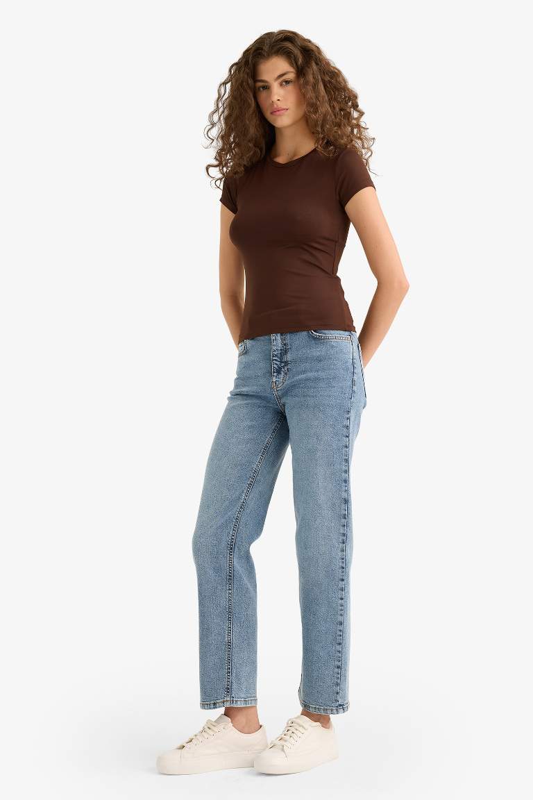 Slim Fit Dar Kesim Bisiklet Yaka Basic Düz Siyah Kısa Kollu Tişört