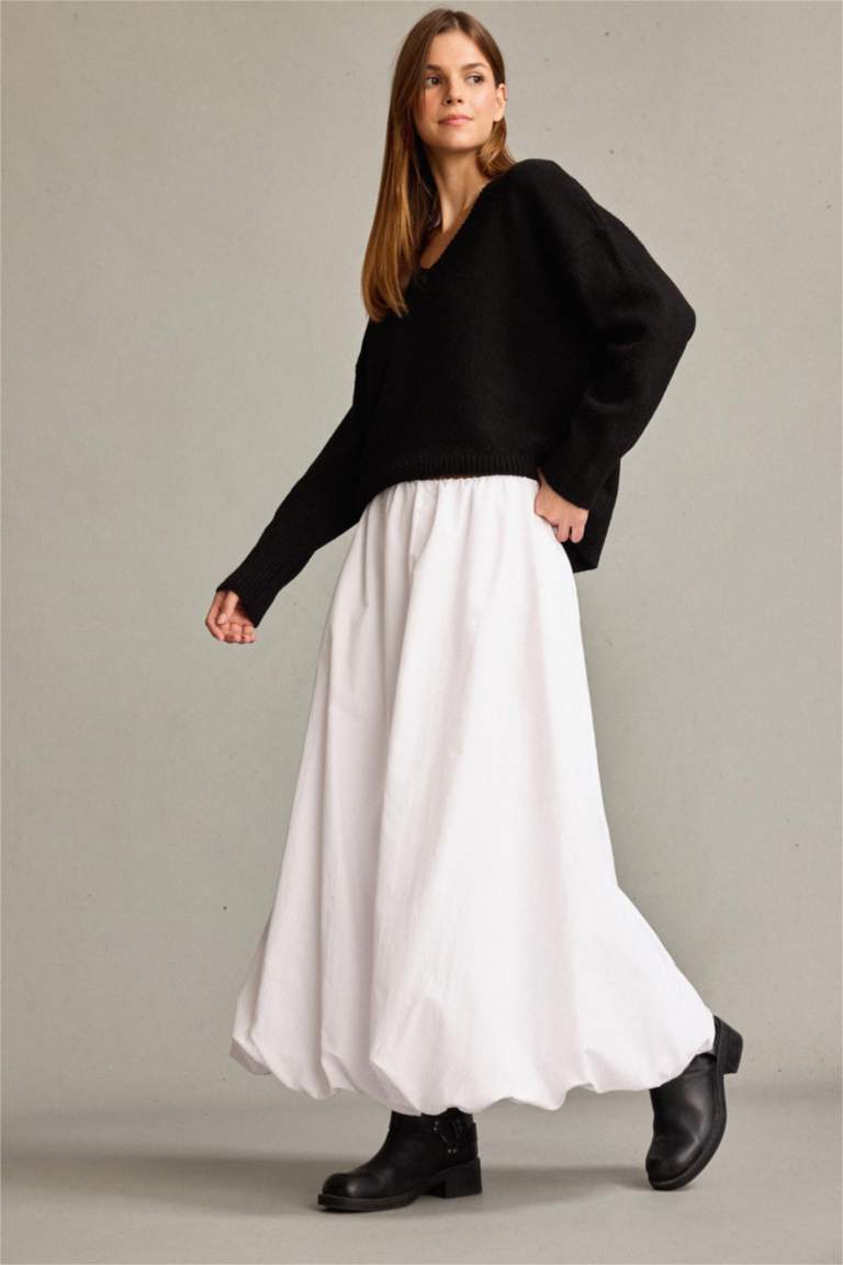 تنورة بوبلين بالون فيت بساق مطاطي مبطن