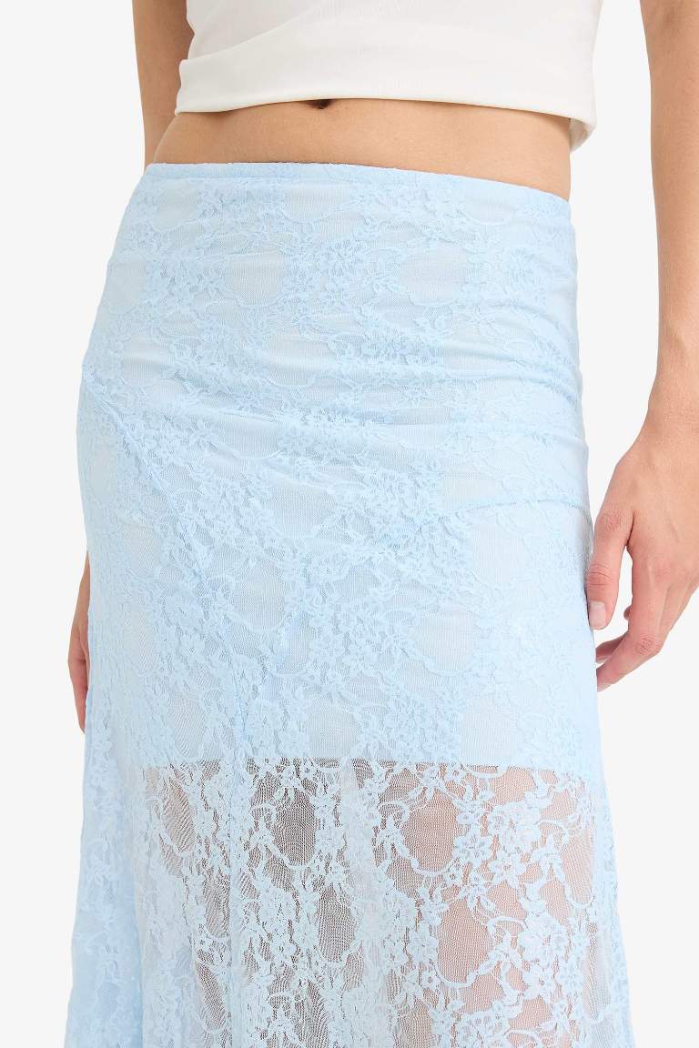 Beli Lastikli Yarım Astar Dantel Midi Etek