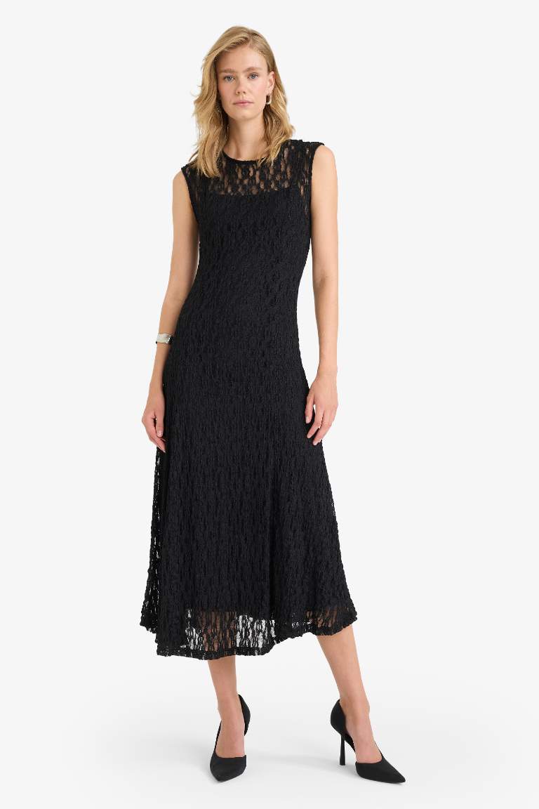 Fitted Bisiklet Yaka Dantel Kısa Kollu Maxi Elbise