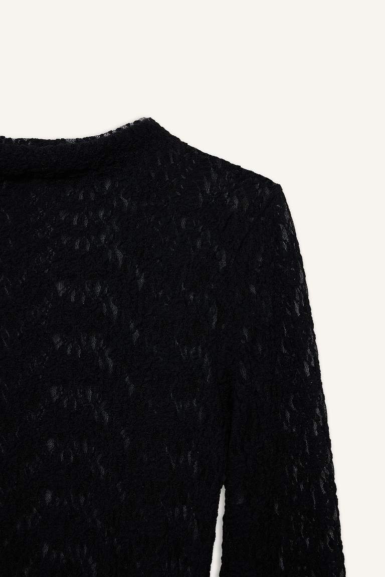 Slim Fit Dar Kesim Kayık Yaka Dantel Uzun Kollu Bluz