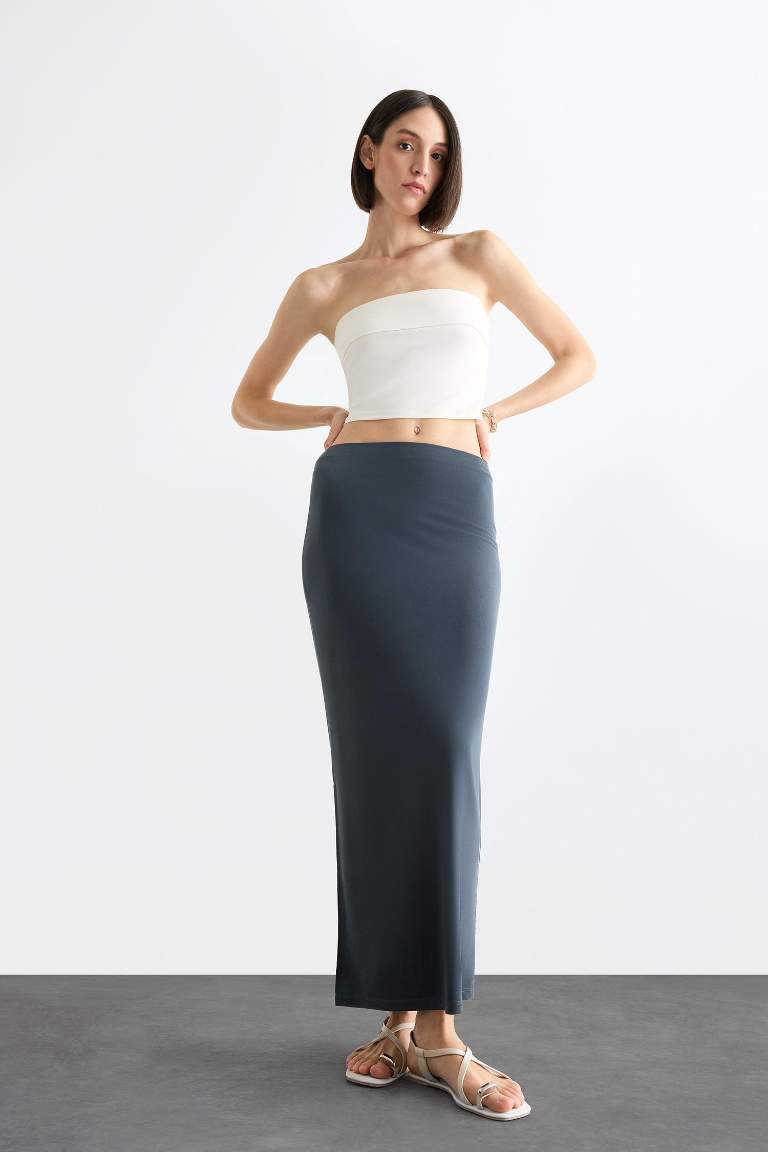 Slim Fit Dar Kesim Yırtmaçlı Midi Etek