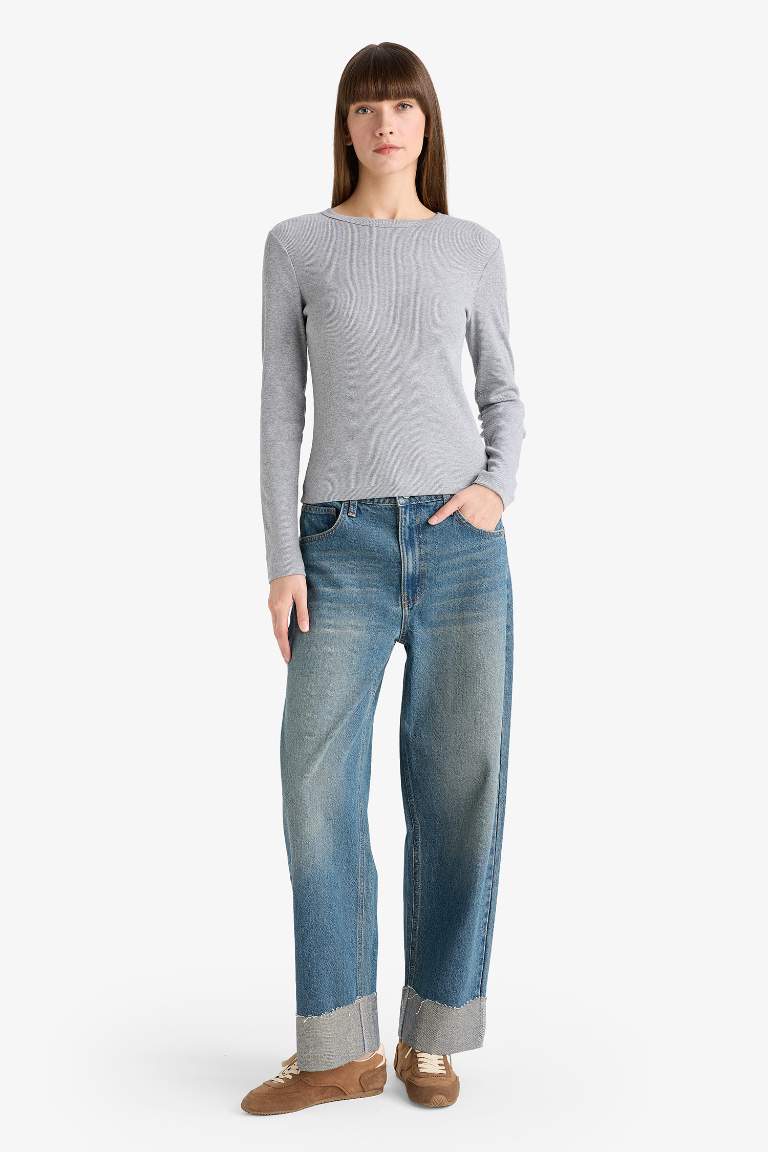 تيشيرت كم طويل سليم فيت مضلع برقبة مستديرة