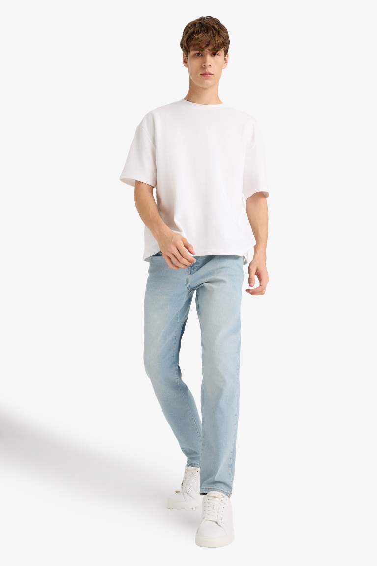 Relax Tapered Fit Skinny Leg Jeans