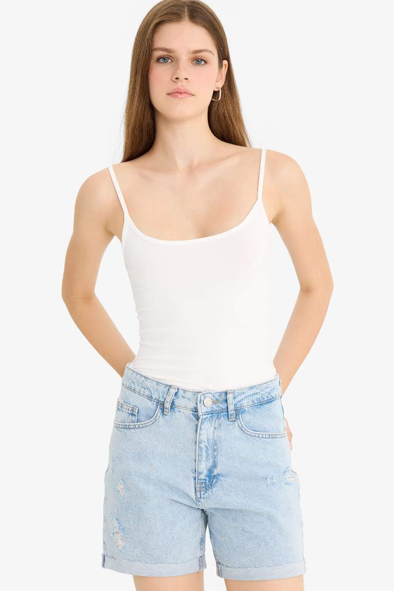 U Collar Tank Top