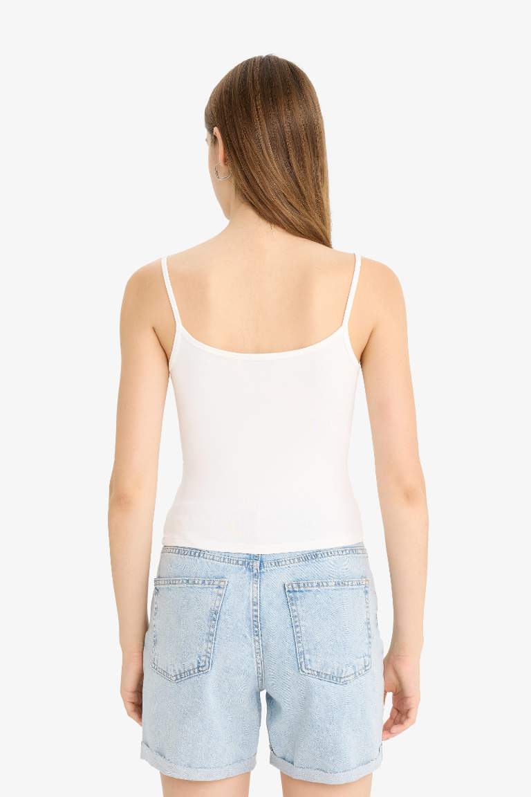 U Collar Tank Top