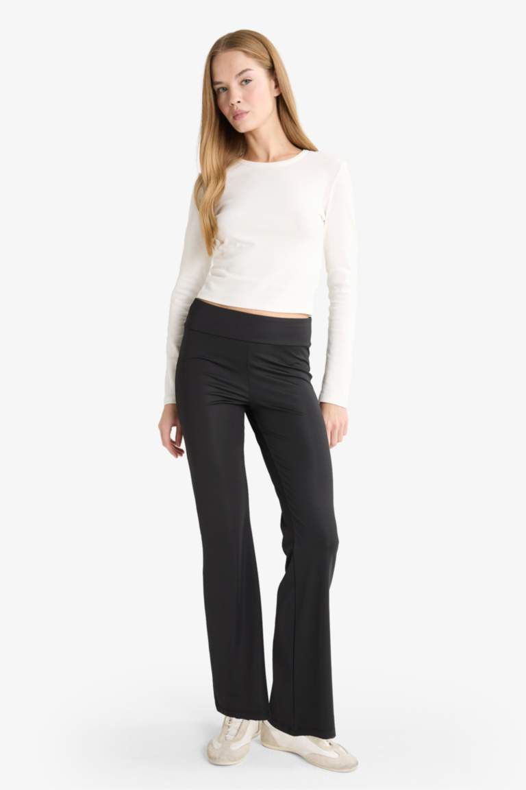 Pantalon évasé à taille élastique
