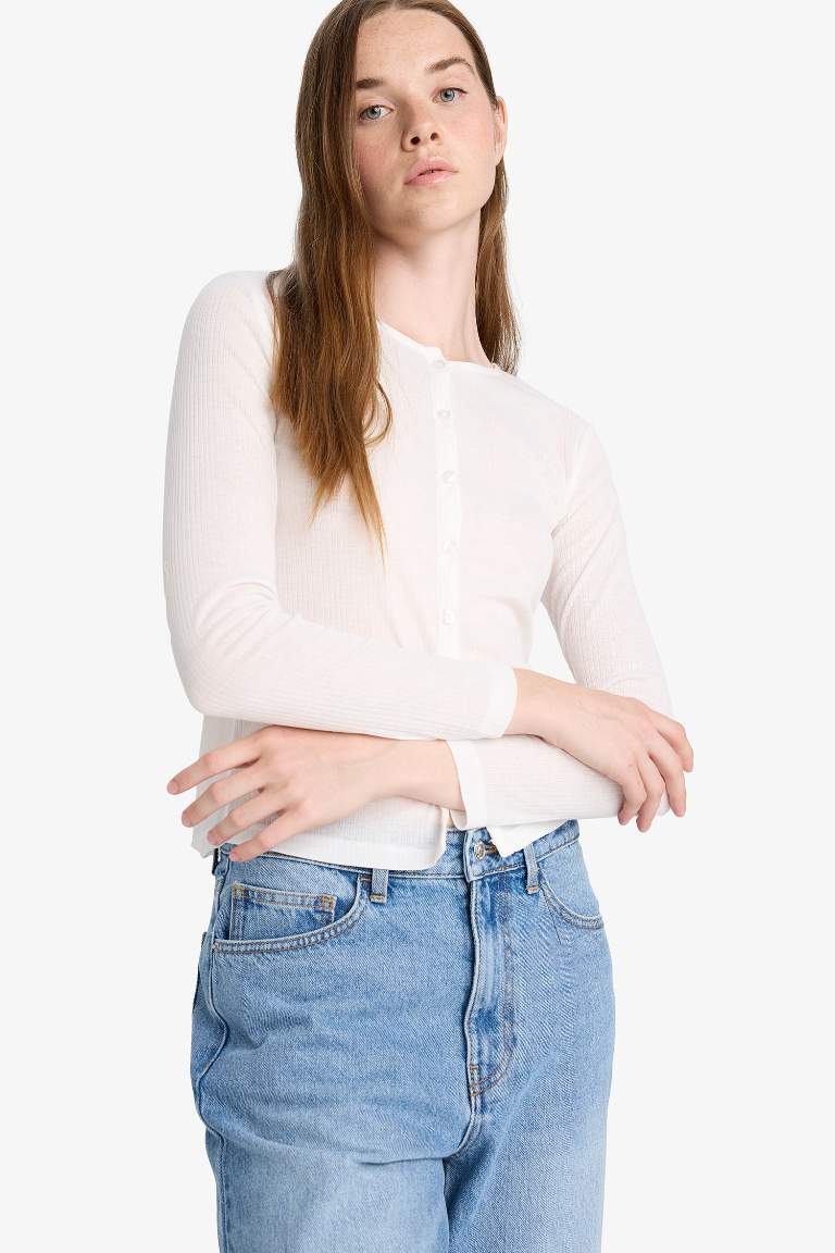 تيشيرت ردن طويل سليم فيت قصة ضيقة وياخة مستديرة
