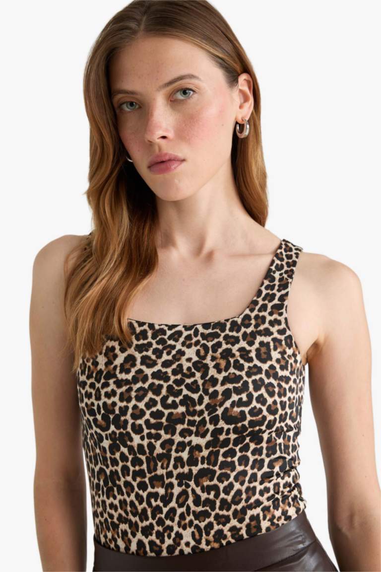 Square Collar Tank Top