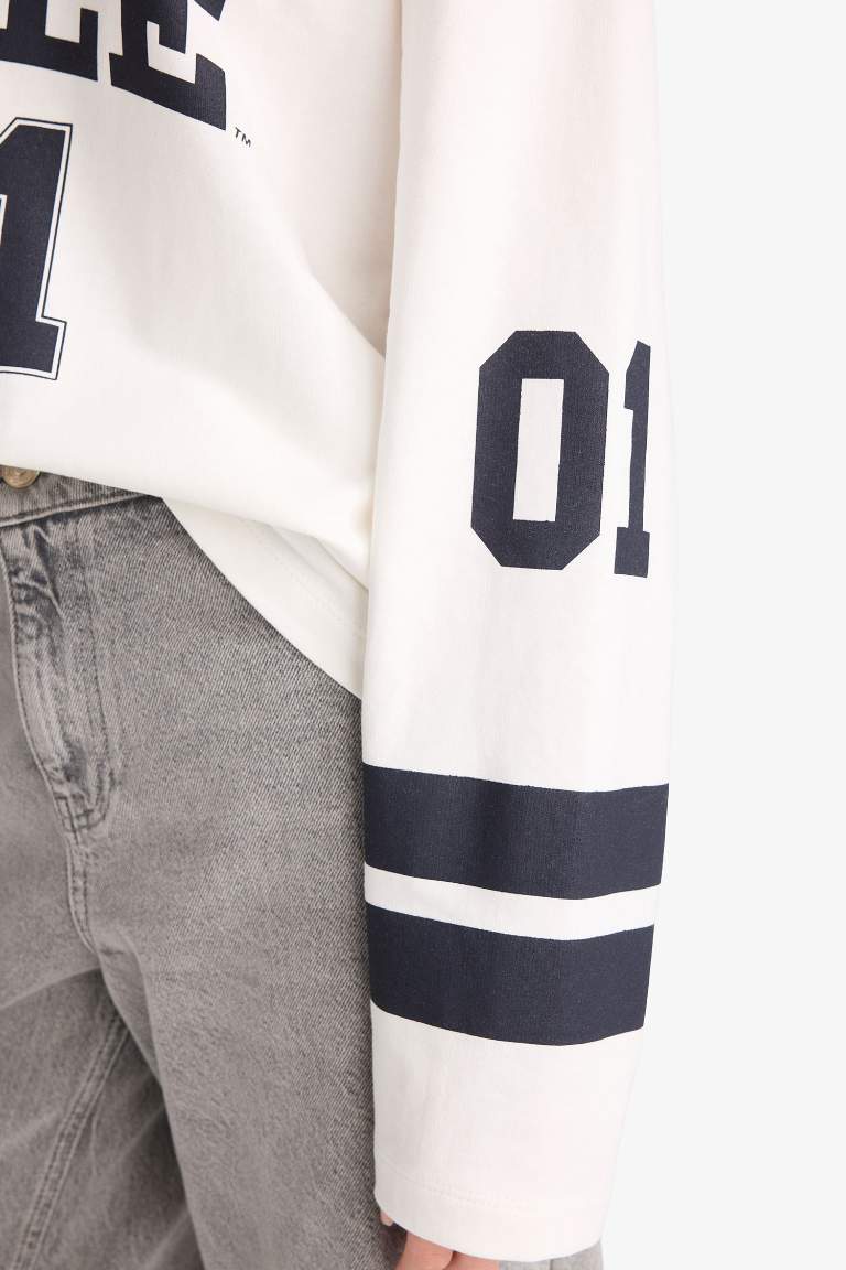 Yale University Regular Fit V-Neck T-Shirt