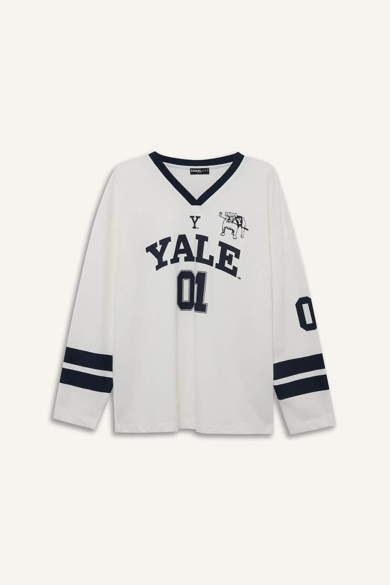 Yale University Regular Fit V-Neck T-Shirt