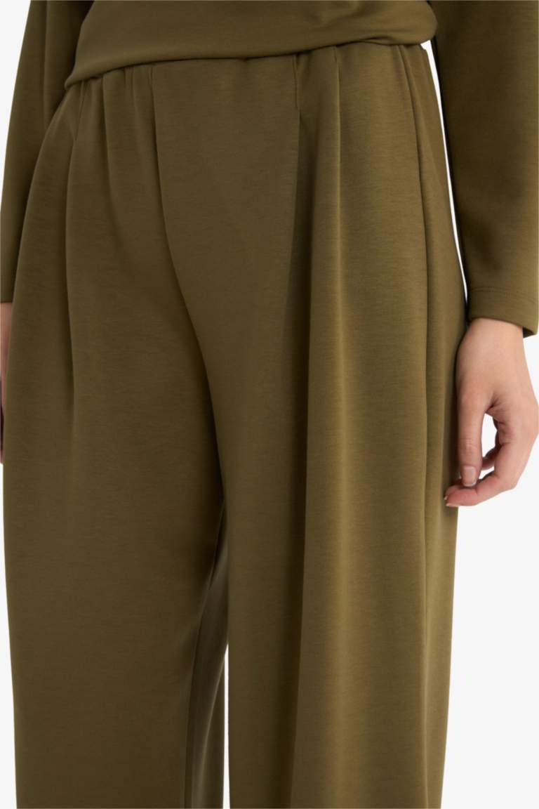 Barrel Fit Straight Leg Trousers