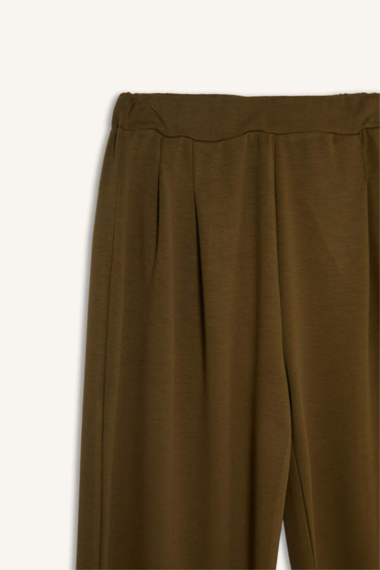 Barrel Fit Straight Leg Trousers