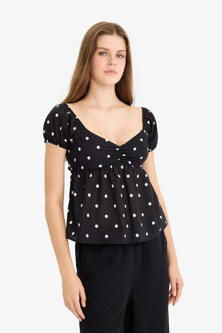 Regular Fit Heart Collar Polka Dot Short Sleeve Blouse