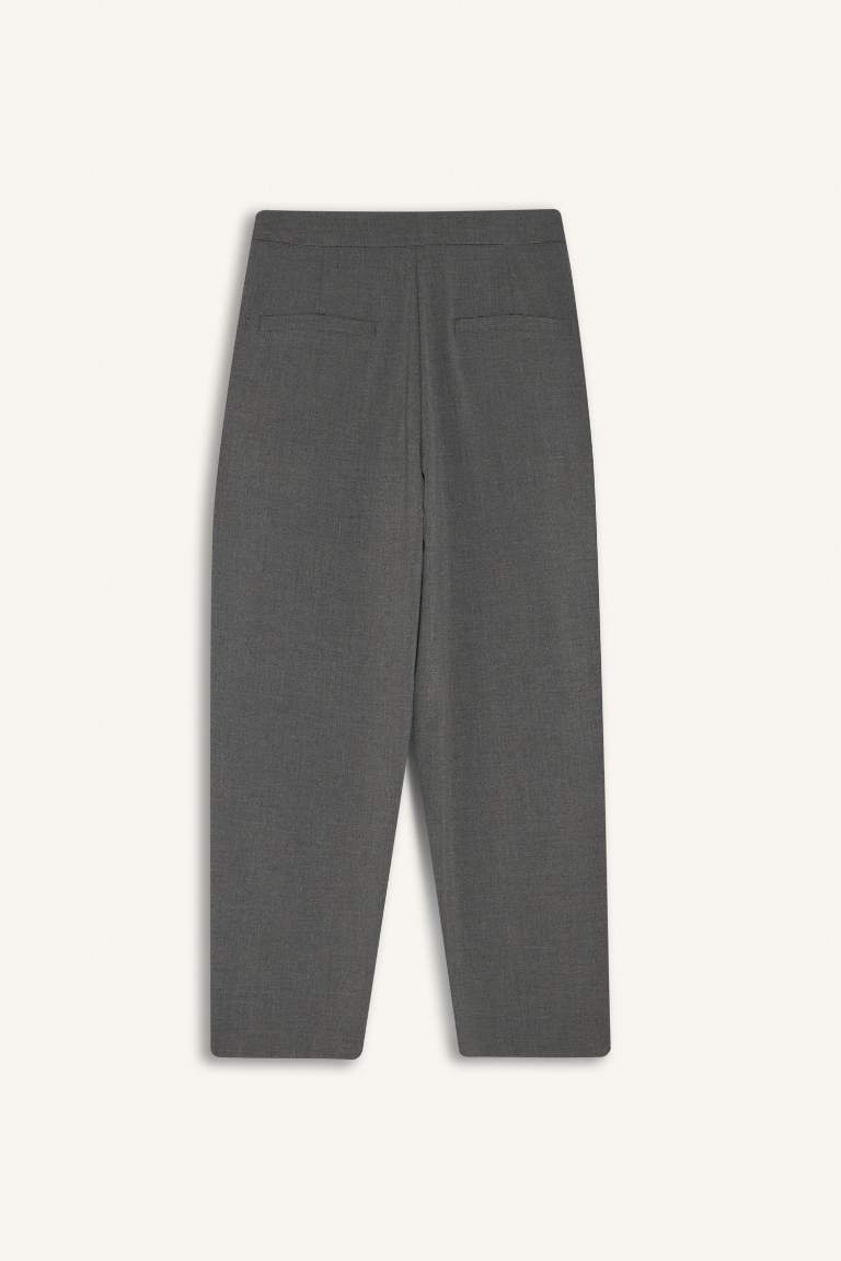 Barrel Fit Crop Ankle Length Trousers