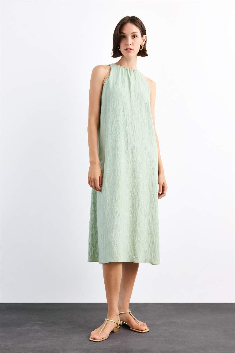Crinkle Fabric Sleeveless Midi Dress