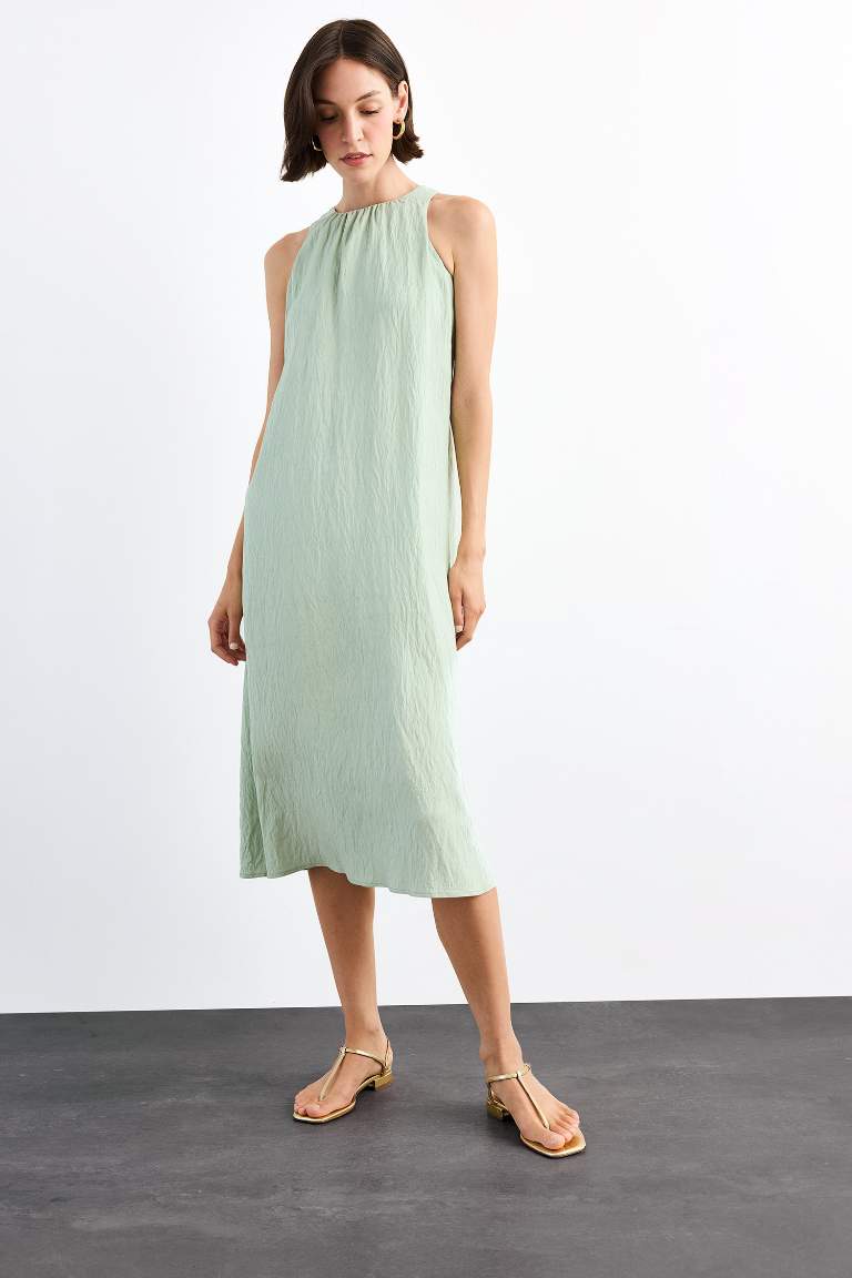 Crinkle Fabric Sleeveless Midi Dress