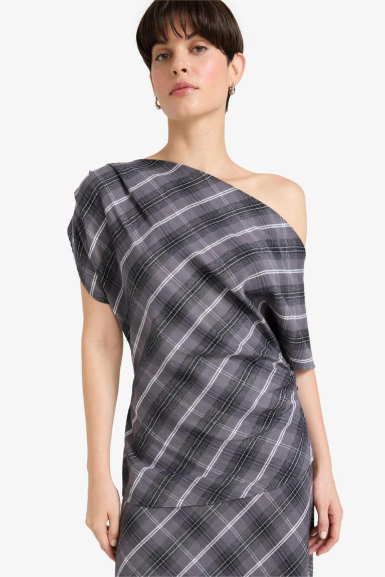 Regular Fit Boat Collar Plaid Short Sleeve Blouse