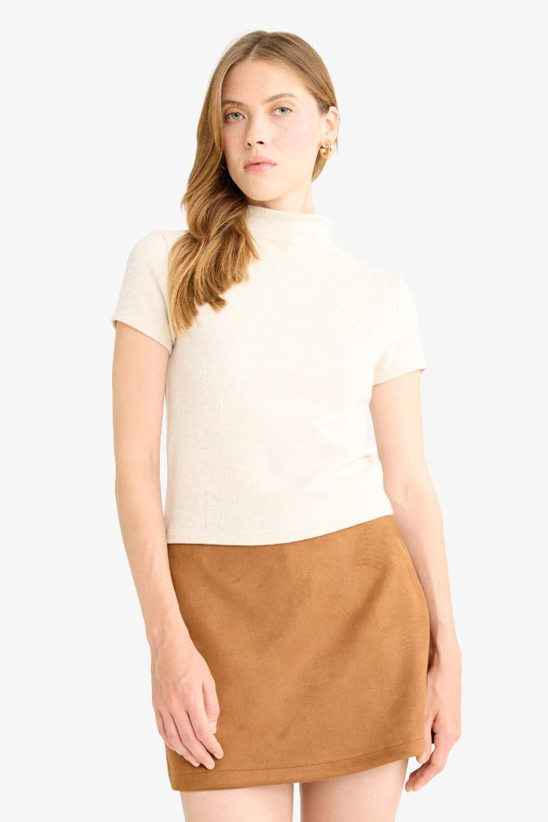 Regular Waist Mini Suede Skort